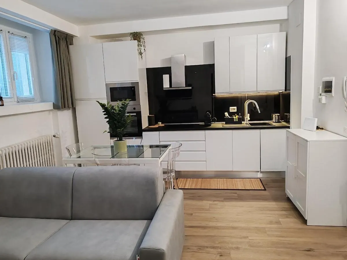 Apartment Verdi Milano