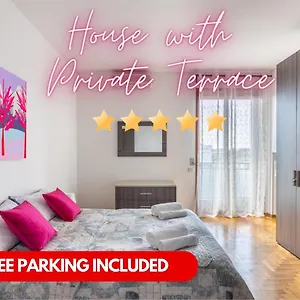  Appartamento Terrazza Con Vistacasa Con Parcheggio Gratuito
